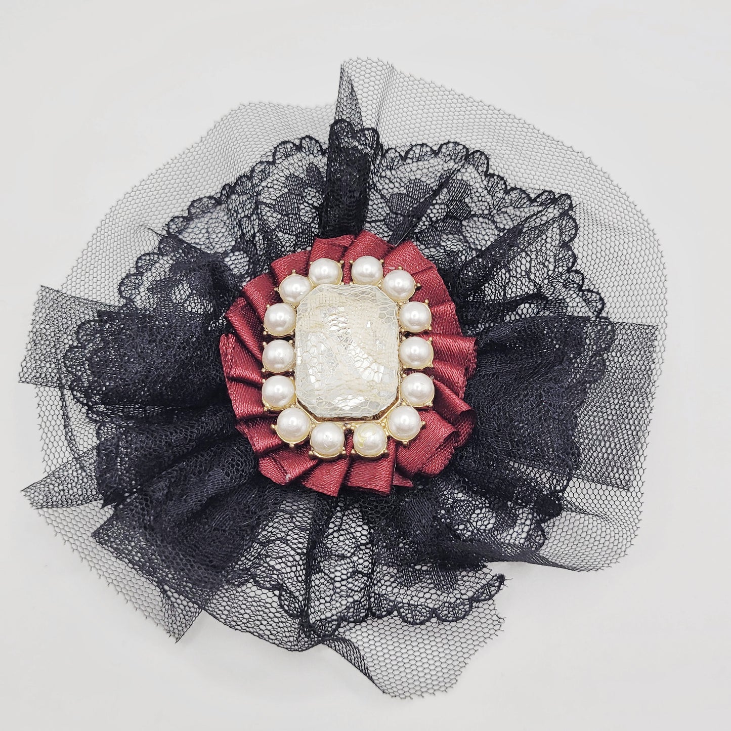 Black and red gothic elegant lolita brooch and pair pin.