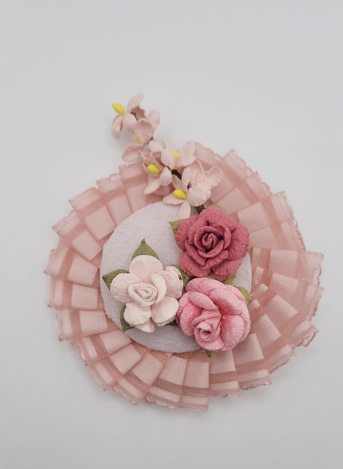 Pink lolita accessories and hair pin.