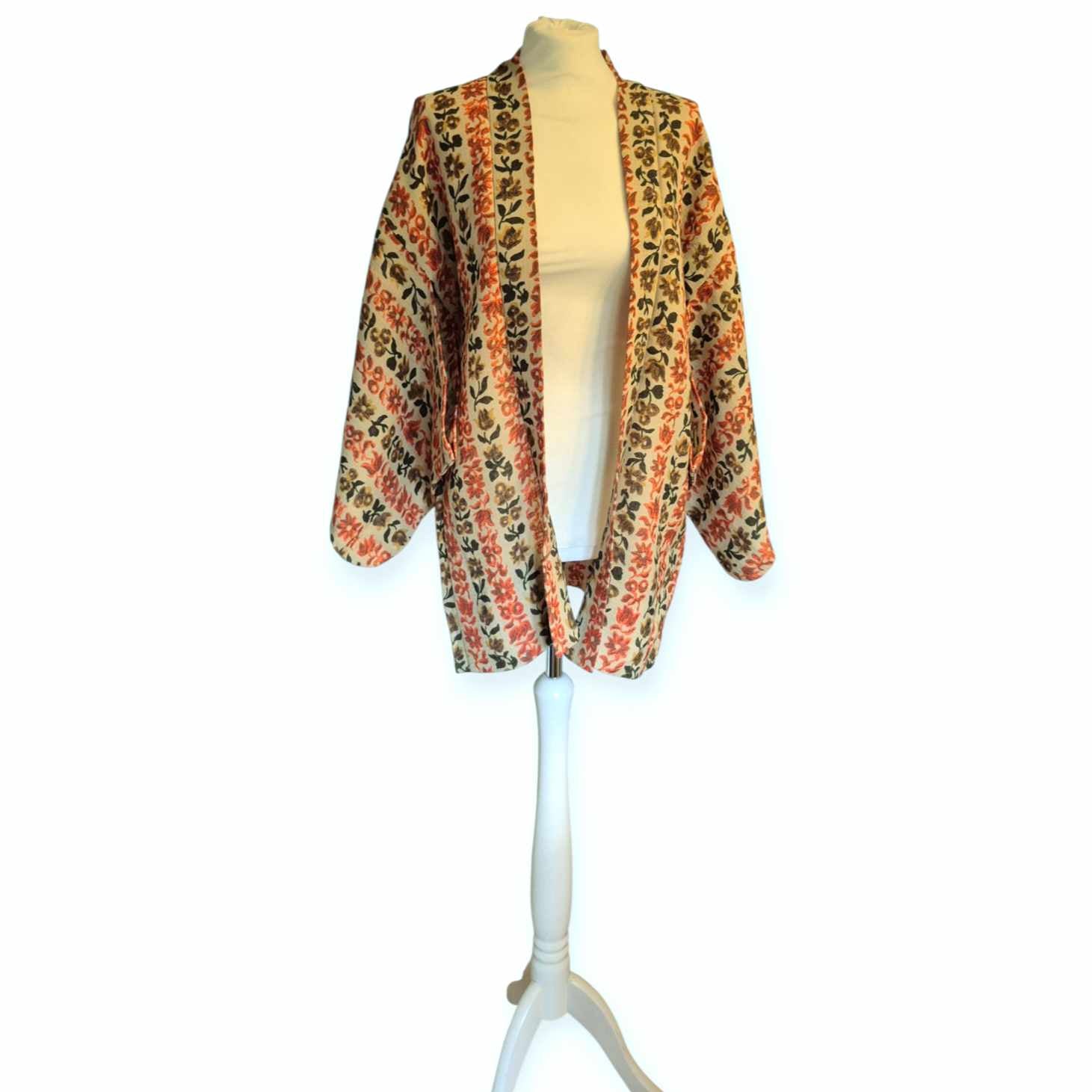 Ręcznie malowane vintage haori z Japonii.